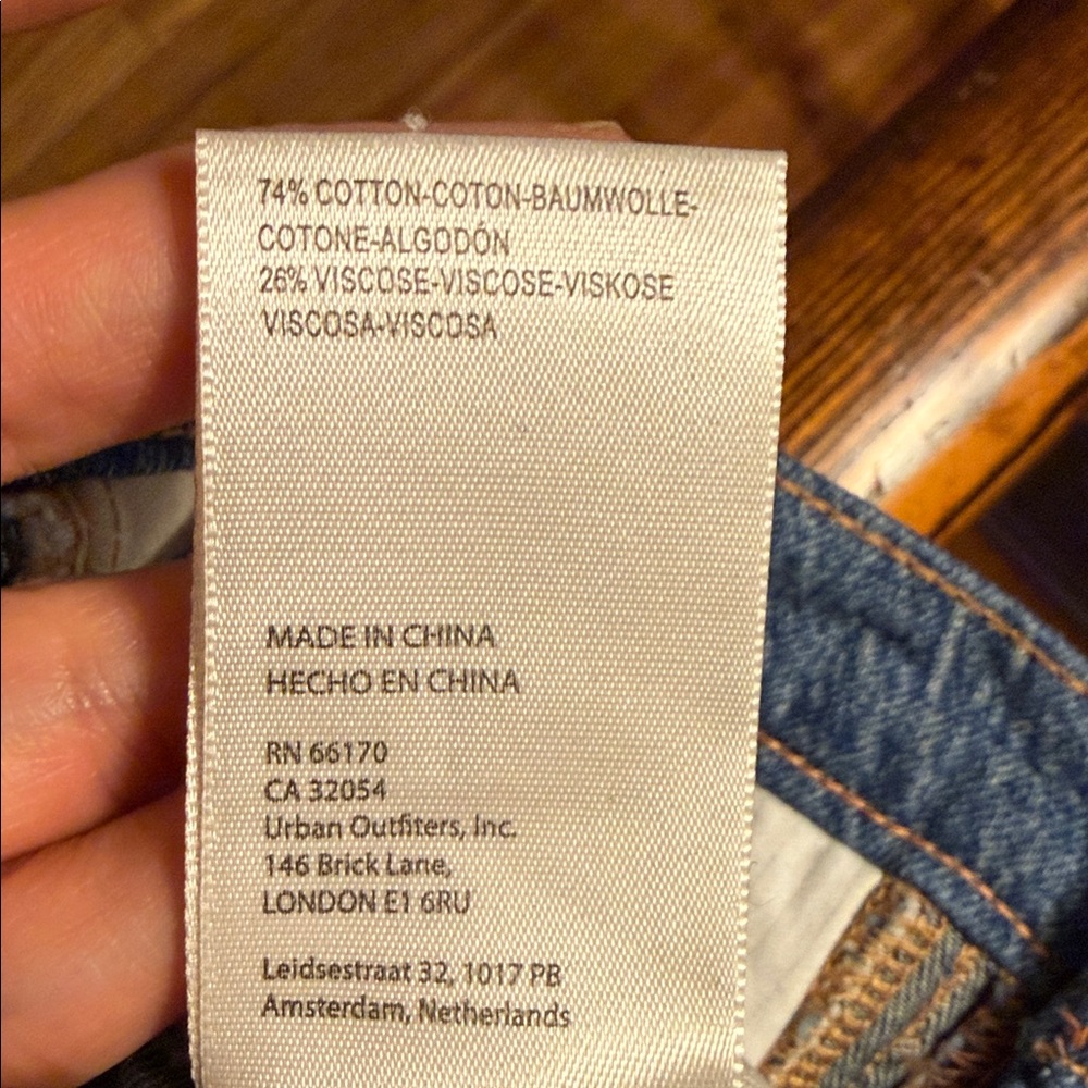 FREE PEOPLE SERENA FLARE LOW RISE JEANS - Picture 4 of 4